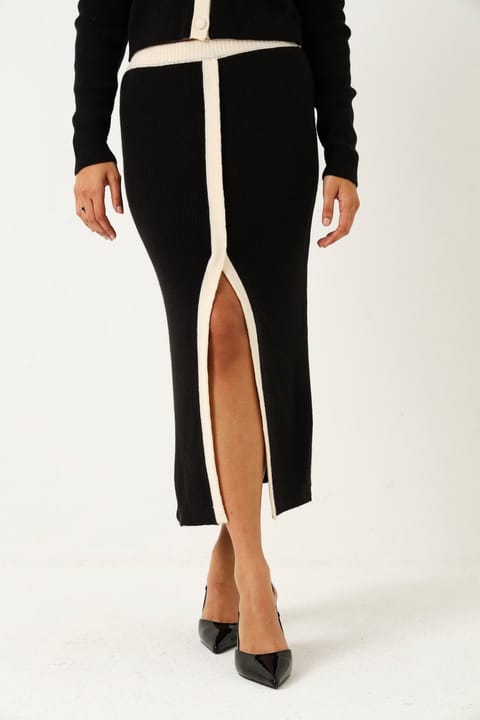 Contrast Knitwear Midi Skirt - Black/Cream